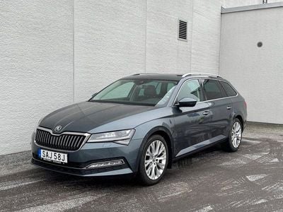 Begagnad Skoda Superb 200 HK (147 kW) 2022 Grå Kombi