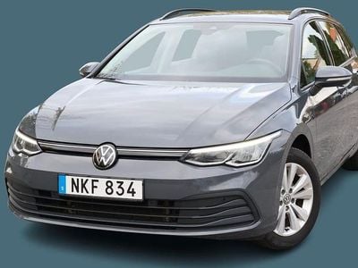 Mörkgrå (gråmetallic) Begagnad 2022 VW Golf VIII Kombi | 210 000 kr (Marknadspris)