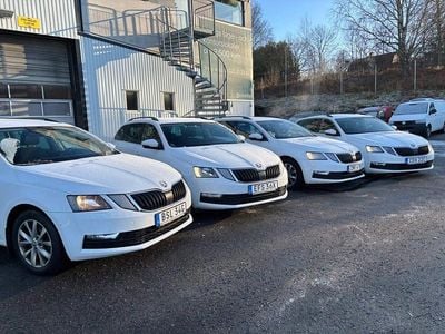 Vit Begagnad 2019 Skoda Octavia G-TEC Ambition Kombi | 67 800 kr (Marknadspris)