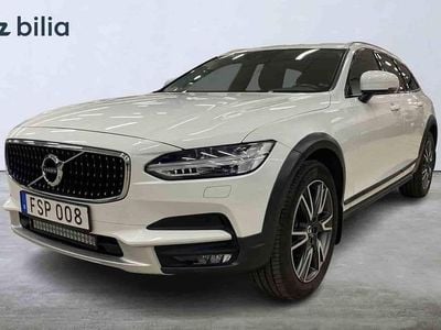 Vit Begagnad 2018 Volvo V90 CC Kombi | 329 900 kr (Marknadspris)