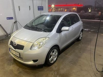 Begagnad 2006 Toyota Yaris Halvkombi | 25 000 kr (Marknadspris)