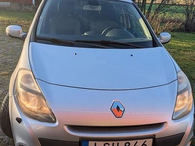Begagnad 2011 Renault Clio II Halvkombi | 35 000 kr (Lite dyr)