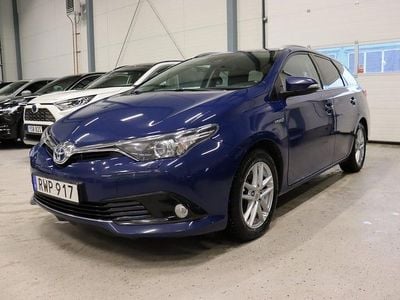 Begagnad Toyota Auris Touring Sports Edition 136 HK (100 kW) 2017 Blå Kombi