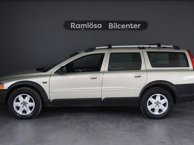 begagnad Volvo XC70 2.5T AWD Geartronic Kinetic Euro4 Nykamrem/NyBes/