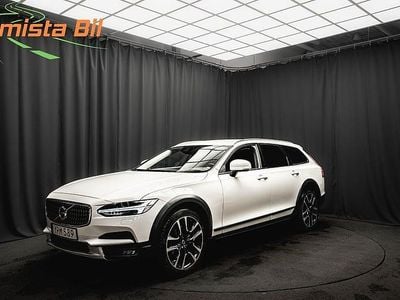 Vit Begagnad 2018 Volvo V90 CC Kombi | 229 800 kr (Marknadspris)