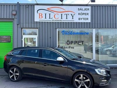 Begagnad Volvo V60 R-Design 150 HK (110 kW) 2018 Svart Kombi