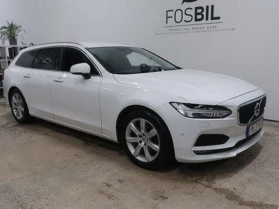 Vit Begagnad 2017 Volvo V90 Momentum Kombi | 179 900 kr (Marknadspris)