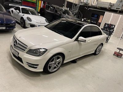 Vit Begagnad 2012 Mercedes C220 Avantgarde Sedan | 139 000 kr (Lite dyr)