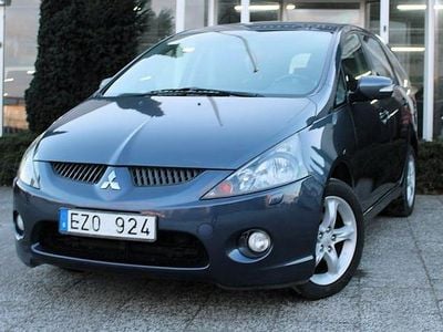 Begagnad Mitsubishi Grandis 165 HK (121 kW) 2007 Grå Minibuss