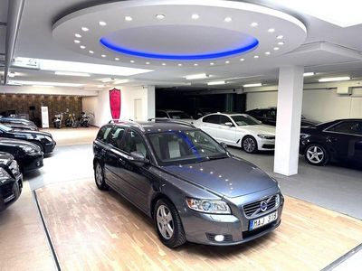 Begagnad Volvo V50 Momentum 116 HK (85 kW) 2011 Grå Kombi