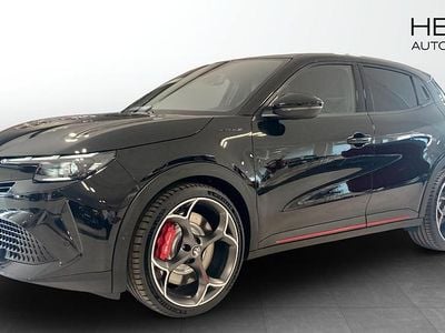 Svart (black) Begagnad 2024 Alfa Romeo Junior Veloce SUV | 552 800 kr