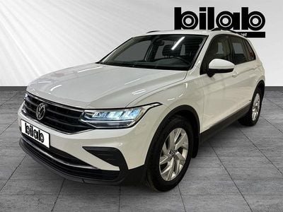 Vit Begagnad 2022 VW Tiguan SUV | 294 000 kr (Marknadspris)
