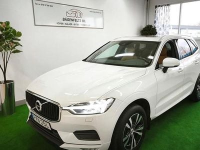 Vit Begagnad 2020 Volvo XC60 Momentum SUV | 299 500 kr (Bra pris)