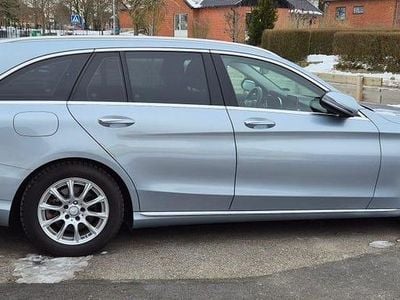 Begagnad Mercedes C220 Avantgarde 170 HK (125 kW) 2018 Blåtonad