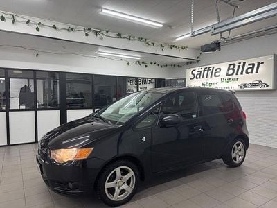 Svart Begagnad 2011 Mitsubishi Colt Halvkombi | 29 900 kr (Marknadspris)
