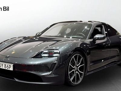Volcano grey metallic Begagnad 2024 Porsche Taycan Sport Sportkupé | 669 000 kr (Superpris)