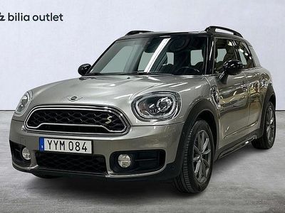 Grå Begagnad 2017 Mini Cooper Countryman Pepper SUV | 209 900 kr (Marknadspris)