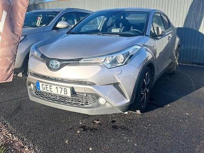 Grå Begagnad 2019 Toyota C-HR Edition SUV | 189 800 kr (Marknadspris)