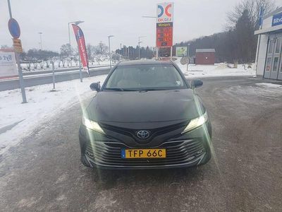 Begagnad Toyota Camry Hybrid Executive 218 HK (160 kW) 2019