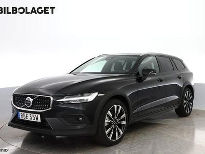 Svart Begagnad 2024 Volvo V60 CC Plus Kombi | 429 800 kr (Superpris)