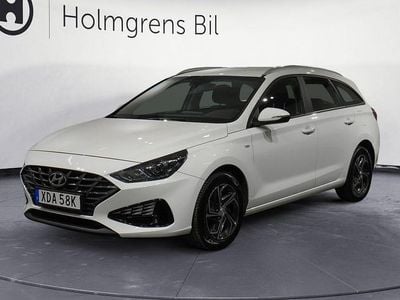 Vit Begagnad 2023 Hyundai i30 Essential Kombi | 219 900 kr (Marknadspris)