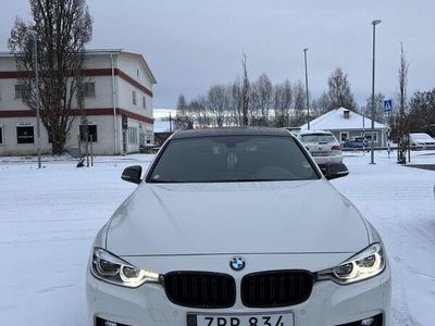 begagnad BMW 320 i xDrive Sedan Steptronic M Sport Euro 6