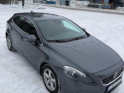 Begagnad 2014 Volvo V40 | 133 000 kr (Marknadspris)