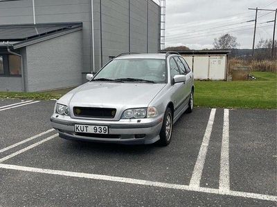 Begagnad 1999 Volvo V40 Kombi | 15 000 kr