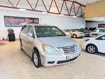 Begagnad Honda Odyssey 248 HK (182 kW) 2010 Silver Minibuss