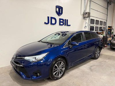 Begagnad Toyota Avensis Active 112 HK (82 kW) 2015 Blå Kombi