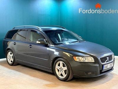 Begagnad Volvo V50 Momentum 180 HK (132 kW) 2009 Grå Kombi