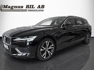Svart Begagnad 2022 Volvo V60 Kombi | 369 900 kr (Marknadspris)