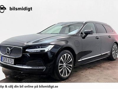 Svart Begagnad 2022 Volvo V90 Momentum Kombi | 274 900 kr (Marknadspris)
