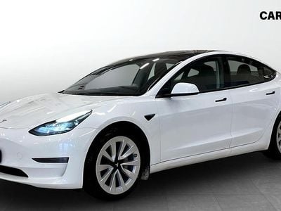 Begagnad Tesla Model 3 Long Range AWD 366 kW (498 HK) 2022 Vit Sedan