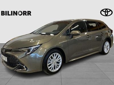 Grön Begagnad 2024 Toyota Corolla Style Kombi | 329 900 kr (Lite dyr)