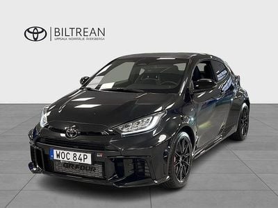 Svart Begagnad 2024 Toyota Yaris Premium Halvkombi | 588 000 kr (Bra pris)