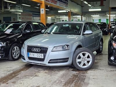 Begagnad Audi A3 Sportback Attraction 105 HK (77 kW) 2012 Silver Halvkombi