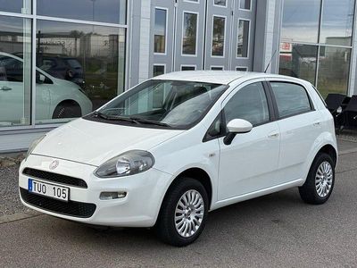 Vit Begagnad 2012 Fiat Punto Easy Halvkombi | 44 800 kr