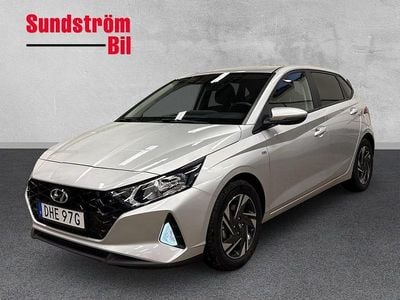 Begagnad Hyundai i20 Essential 101 HK (74 kW) 2023 Grå Halvkombi