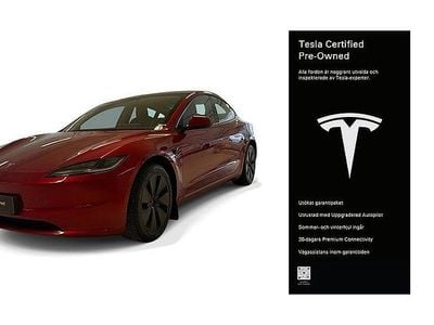 Begagnad Tesla Model 3 Long Range AWD 366 kW (498 HK) 2023 Röd Sedan