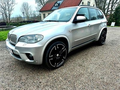 Begagnad BMW X5 M Sport 408 HK (300 kW) 2011 Silver SUV