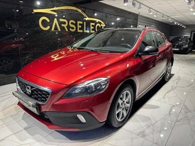 Begagnad Volvo V40 CC Summum 150 HK (110 kW) 2014 Röd Kombi