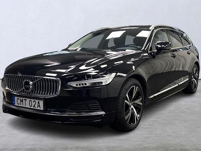 Svart Begagnad 2023 Volvo V90 Core Kombi | 429 800 kr (Marknadspris)