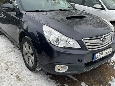 Begagnad Subaru Outback 150 HK (110 kW) 2010 Grå metallic Kombi
