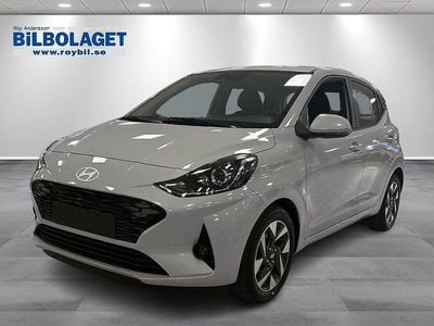 Ny Hyundai i10 Advanced 63 HK (46 kW) 2025 Lumen grey pearl Halvkombi