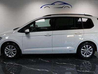 Begagnad VW Touran 110 HK (80 kW) 2018 Vit Minibuss