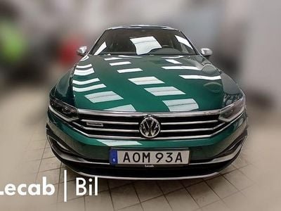 Bottle green metallic Begagnad 2020 VW Passat Alltrack Kombi | 279 500 kr (Marknadspris)