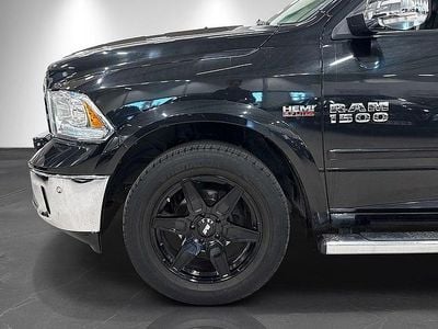 Svart Begagnad 2018 RAM 1500 Pickup | 349 800 kr (Superpris)
