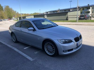 begagnad BMW 330 i Coupé Euro 4