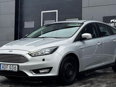 Begagnad Ford Focus Titanium 101 HK (74 kW) 2017 Grå Halvkombi